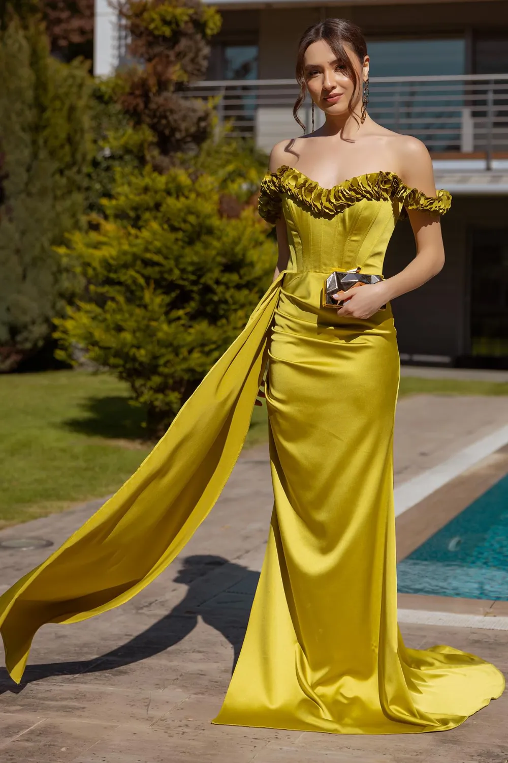 Yaka Çiçekli Saten Abiye - YAĞ YEŞİLİ