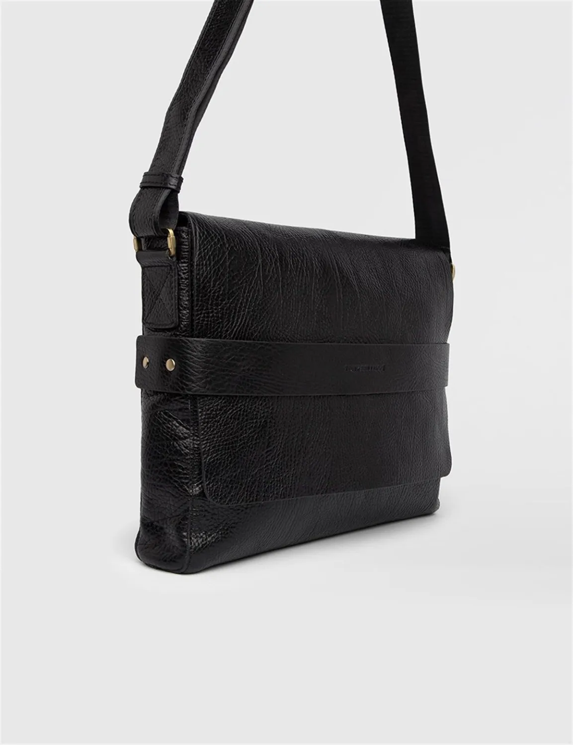 Man Erkek Postacı Çanta Siyah Floter Deri