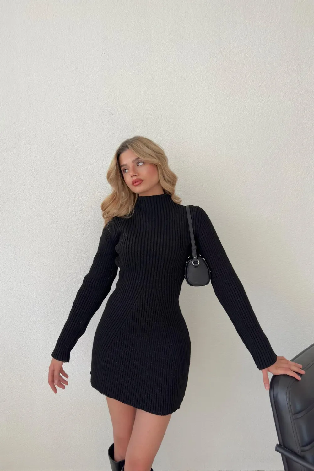 Çan Etek Simli Triko Elbise Siyah