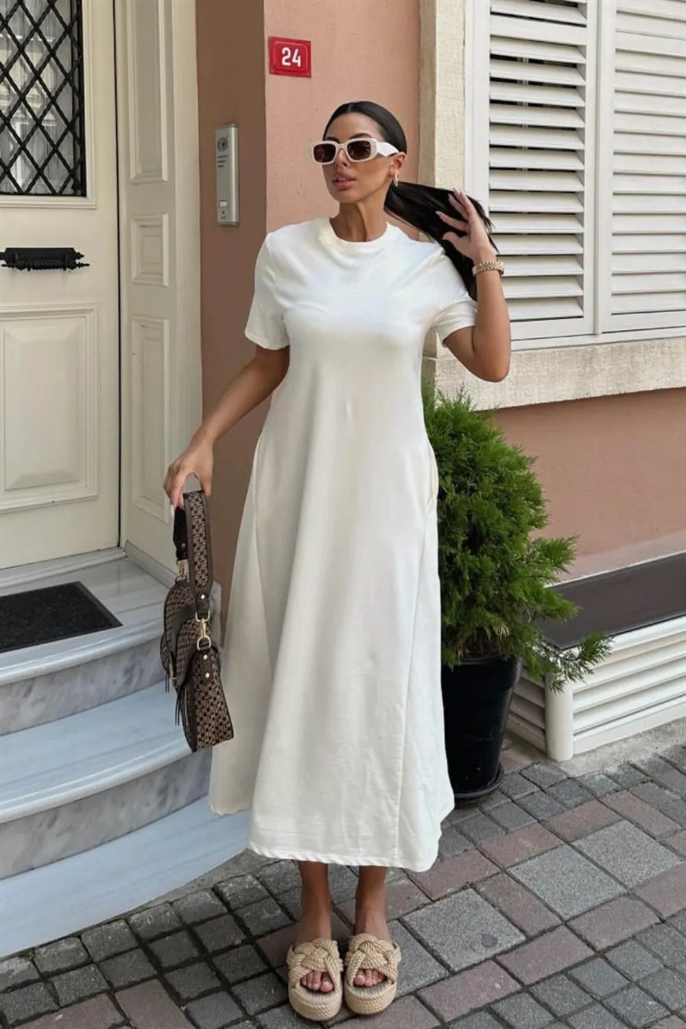 Kısa Kol Salaş Penye Elbise Beyaz