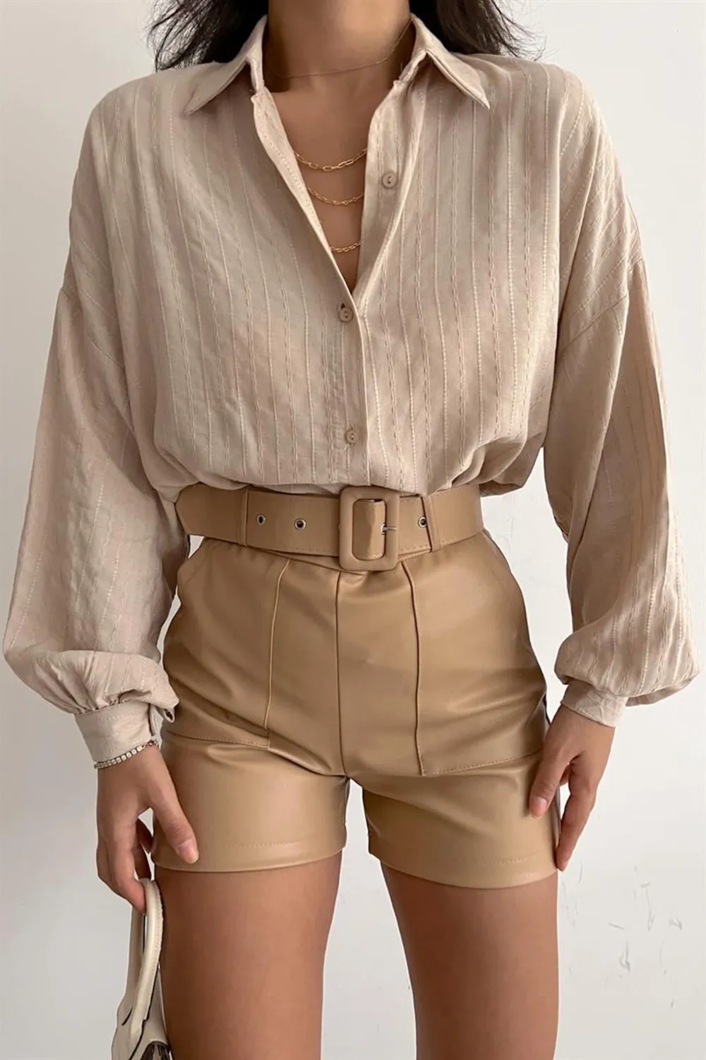 İşlemeli Oversize Gömlek Bej