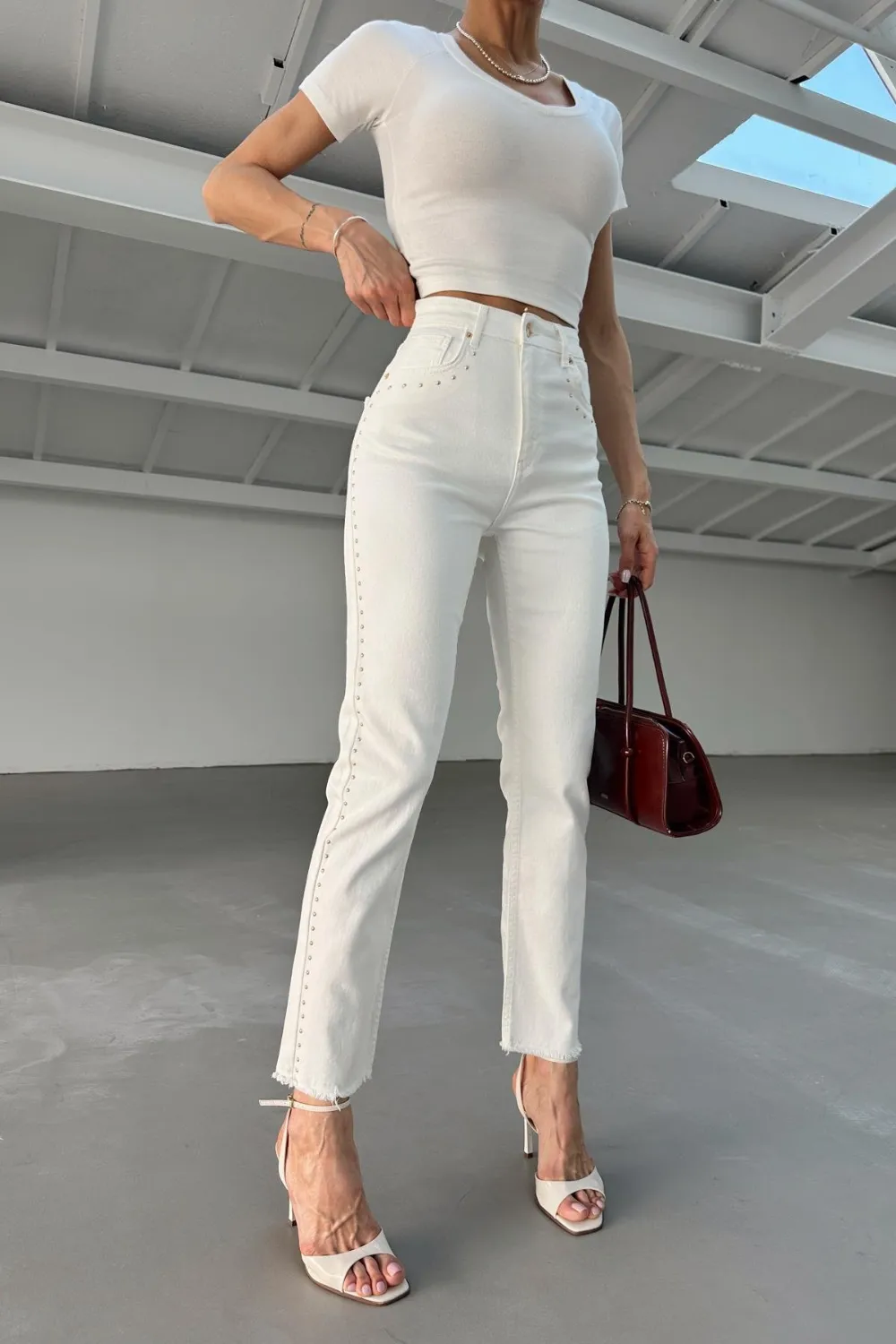 Zımba Detaylı Jean Ekru