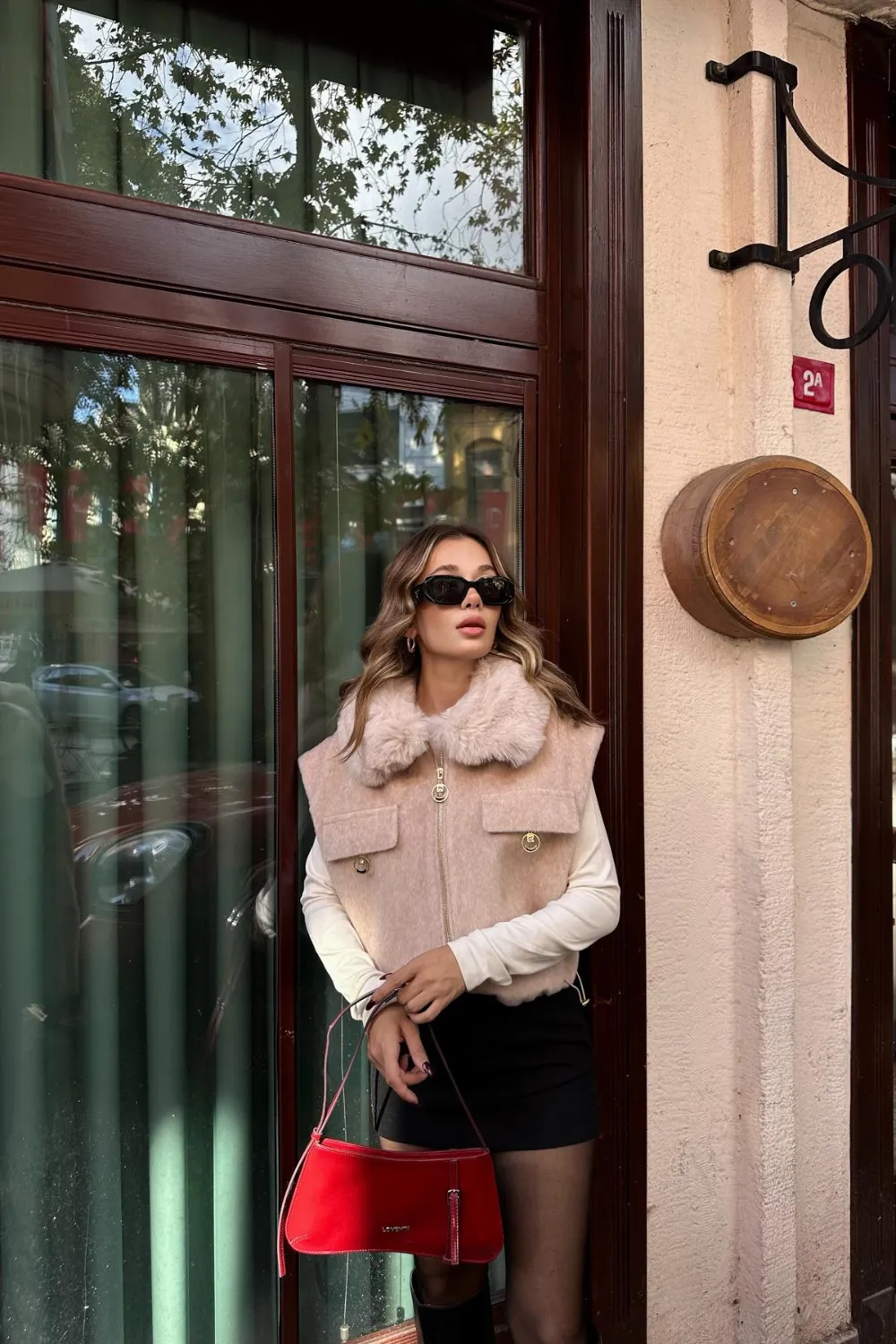 Premium Kürk Yaka Kısa Yelek Bej