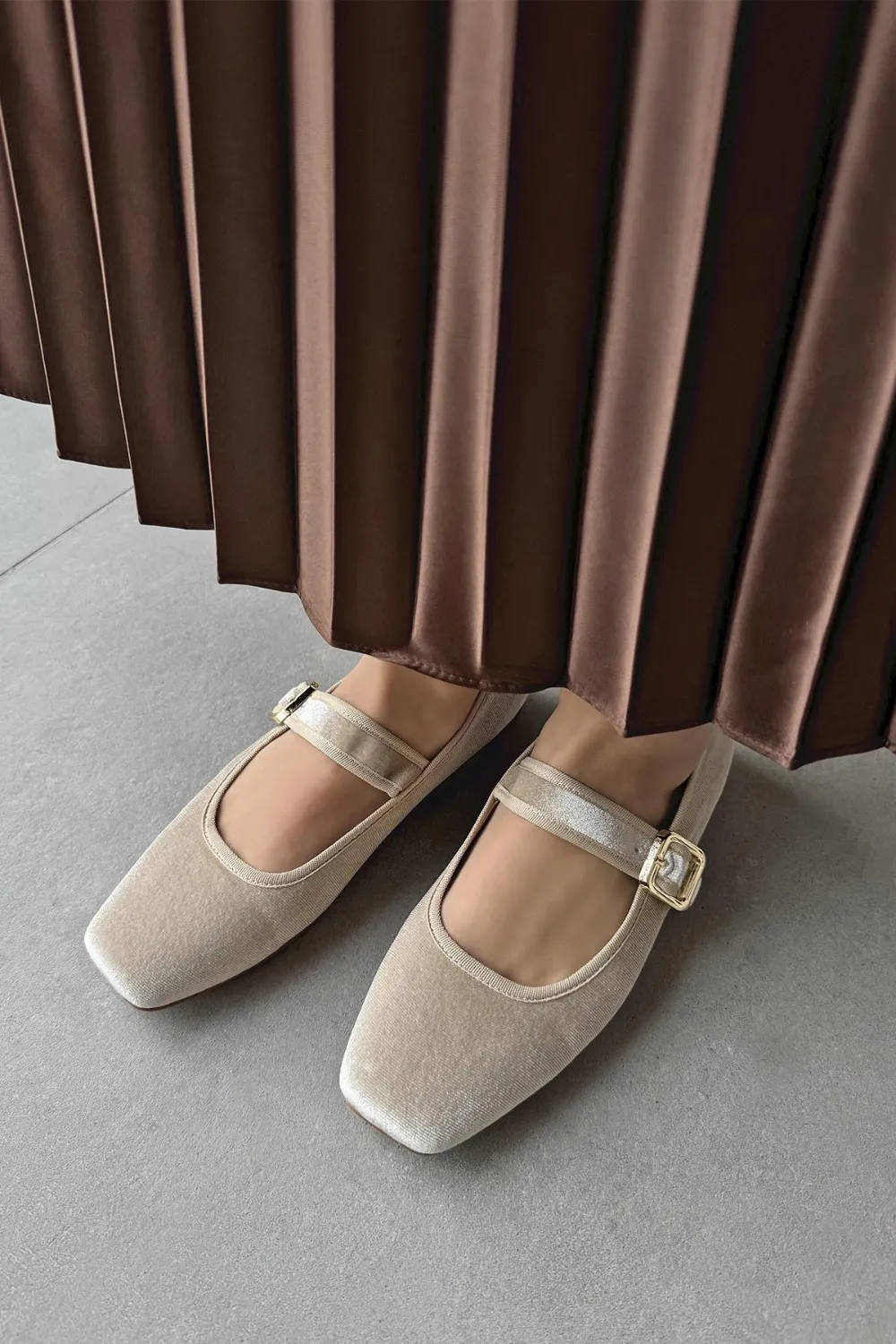 Carlisa Kadın  Kemer  Detay  Kadife   Babet Bej