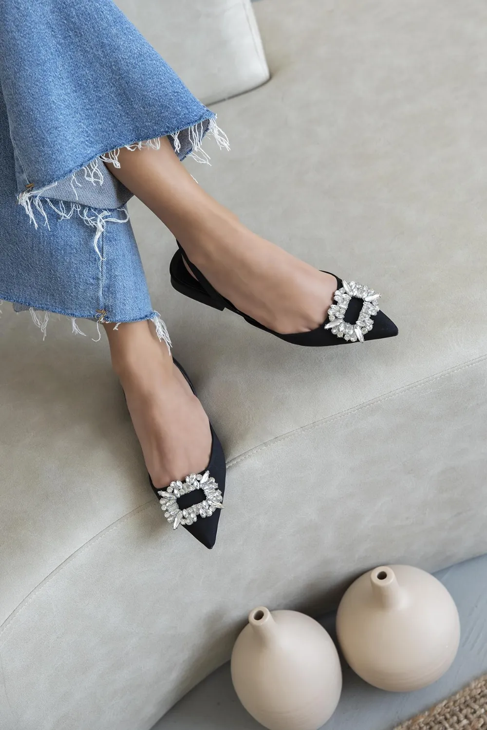 Evra  Kadın Topuklu  Taş Detay Kumaş Sandalet Siyah