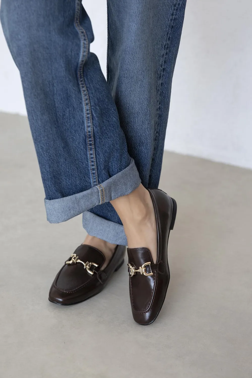 Lena Kadın Toka Detay Kırışık Deri Babet Kahve