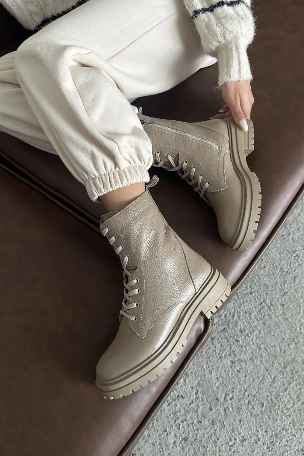 Walker  Kadın Hakiki  Deri Postal  Bot Vizon