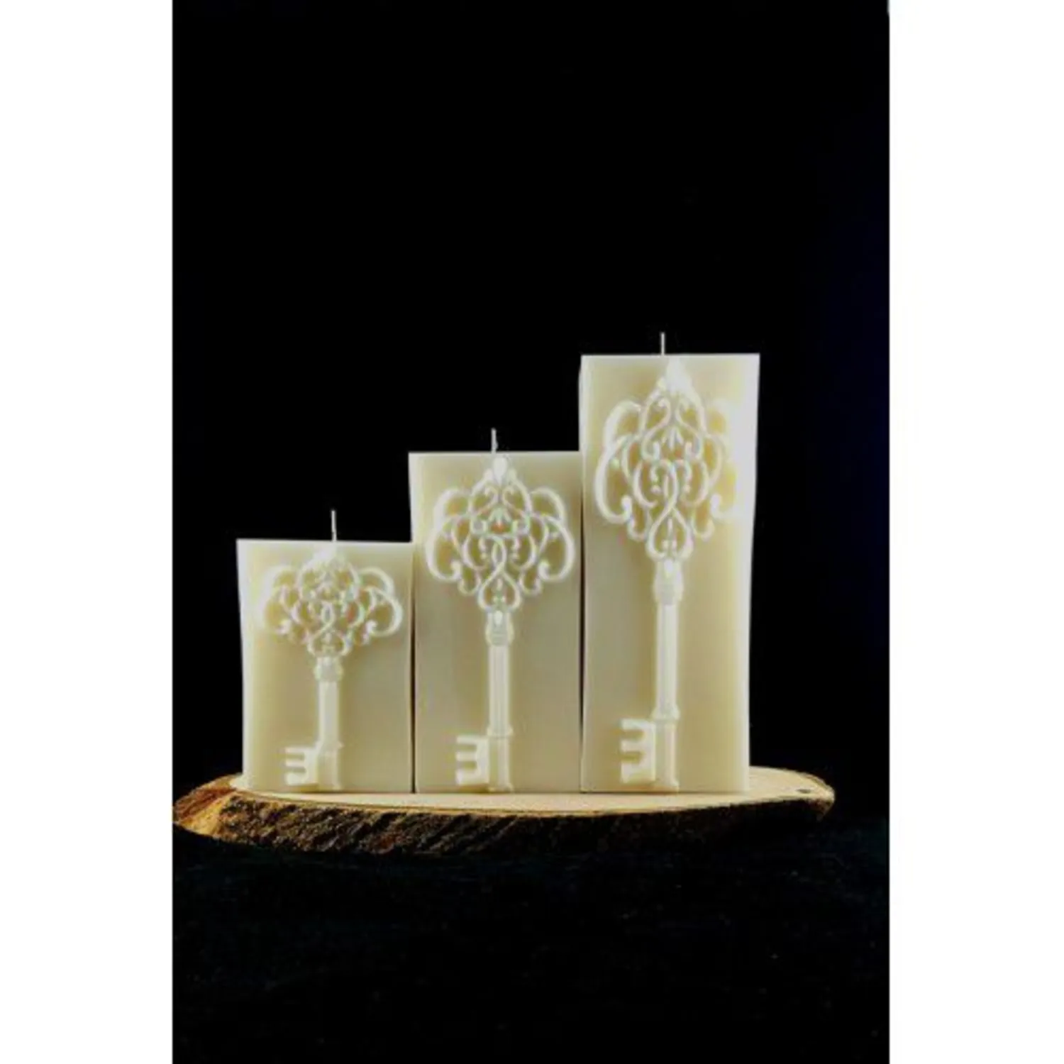 ANAHTAR DESENLİ 3 LÜ SET MUM - A1110