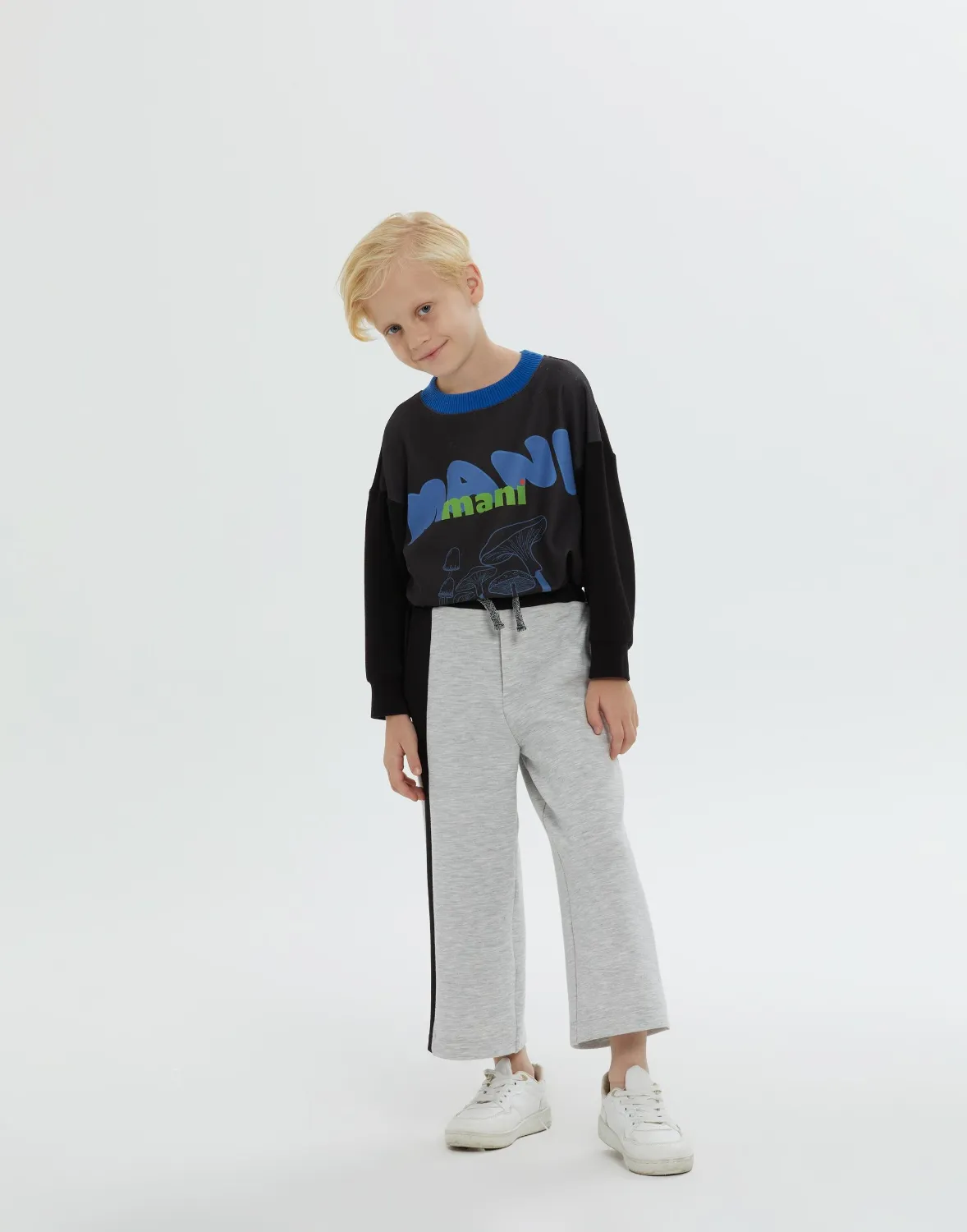 Arka Bel Lastikli Siyah Garni Detaylı Erkek Çocuk Gri Örme Pantolon