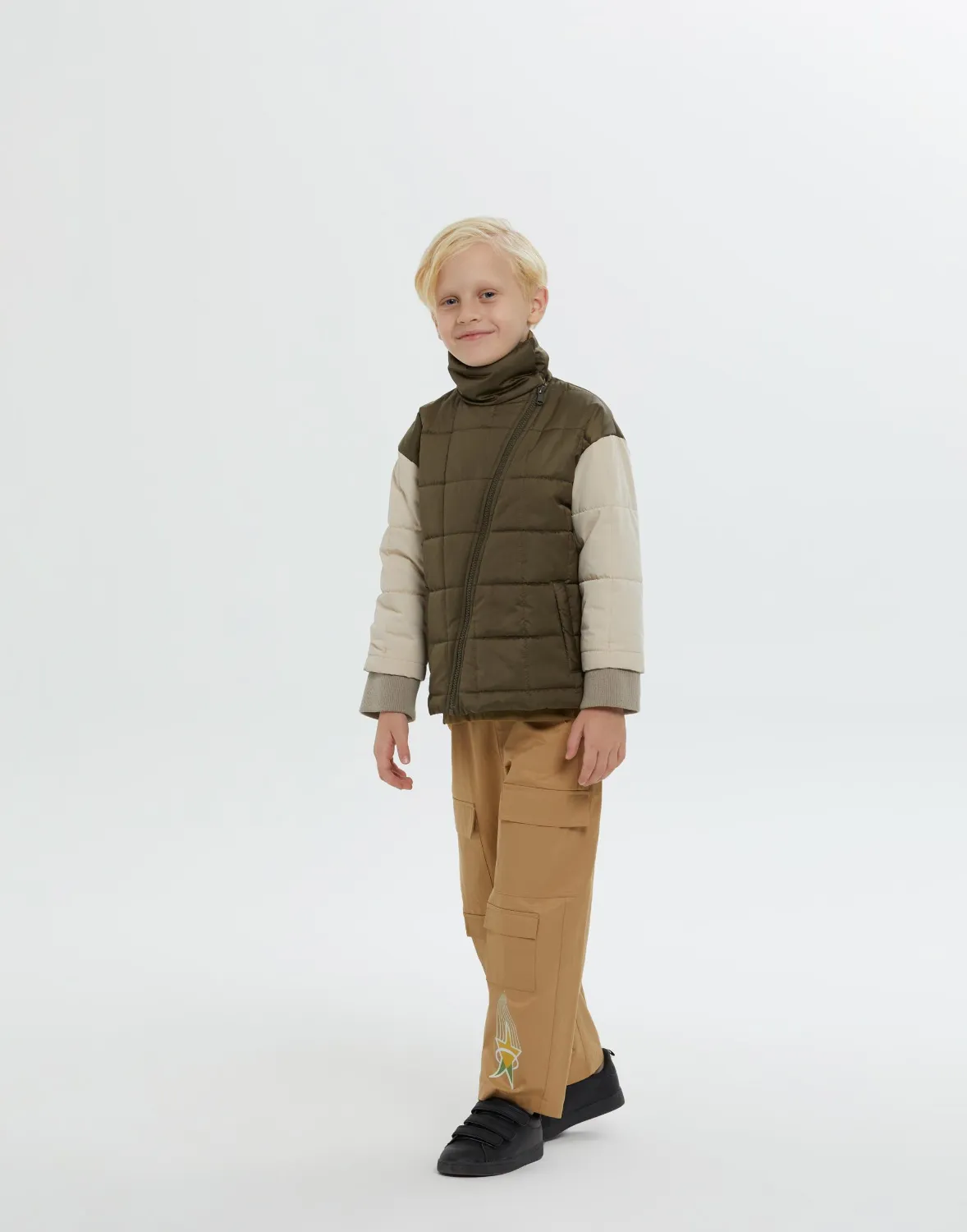 Dik Yakalı Çapraz Fermuarlı Astarlı Kapitone Yeşil Erkek Çocuk Ceket