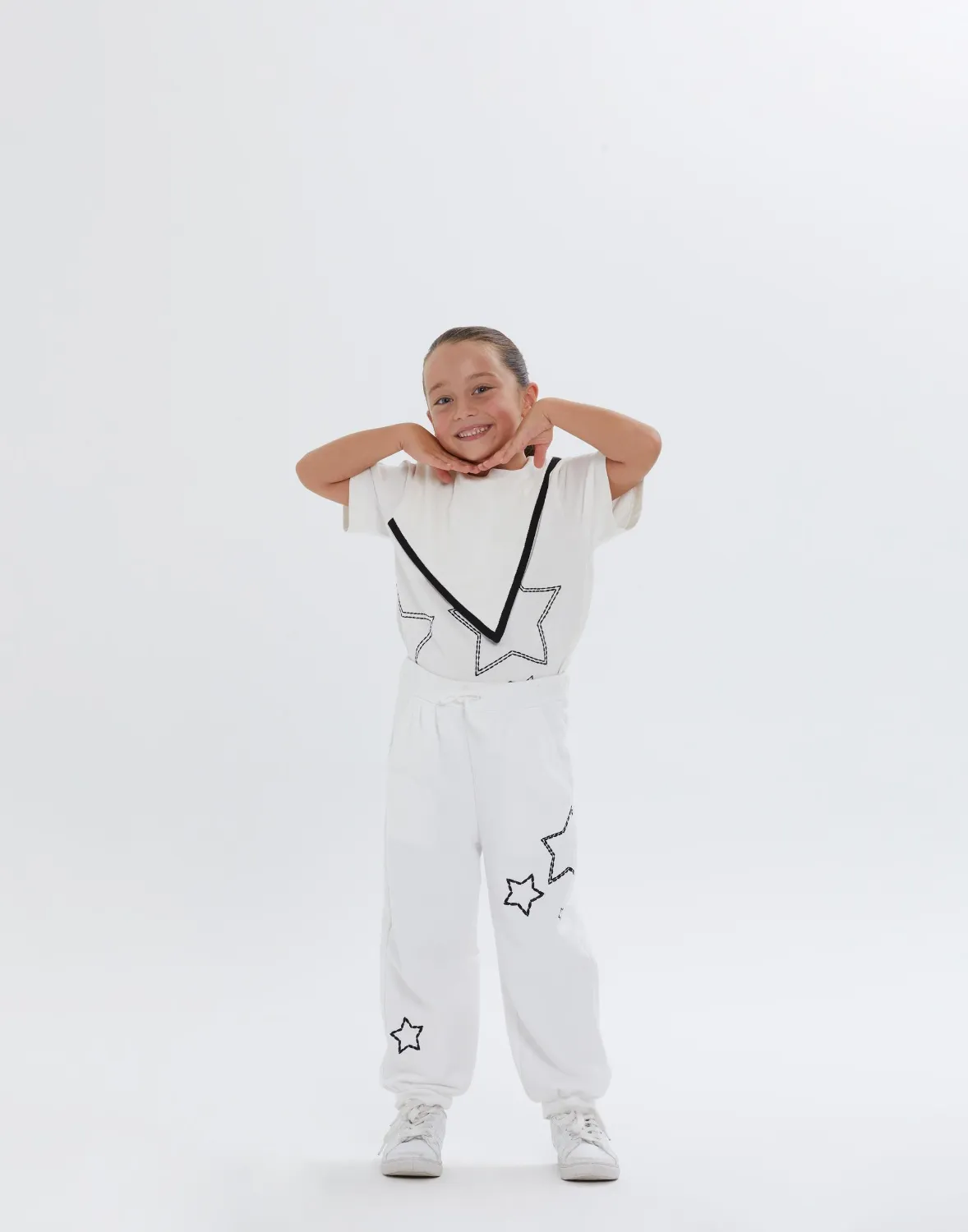 Arka Bel Lastikli Büzgü Paça Yıldız Nakışlı Kız Çocuk Ekru Örme Pantolon