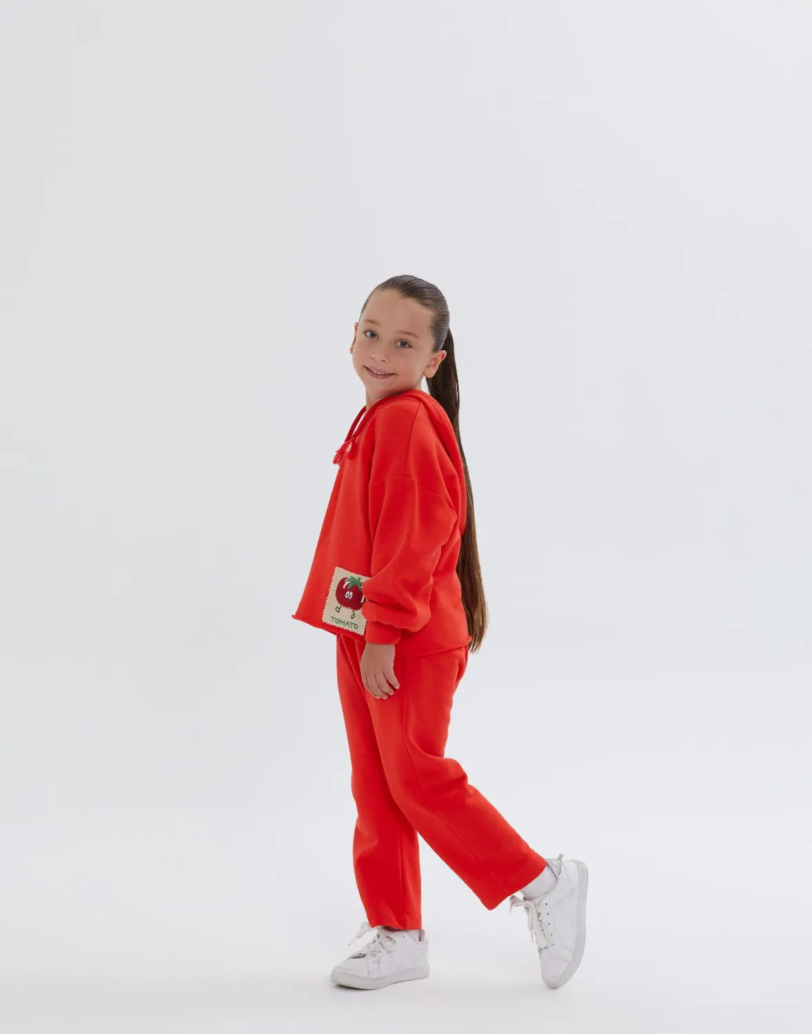 Kapüşonlu V Yakalı Nakışlı Kırmızı Kız Çocuk Sweatshırt
