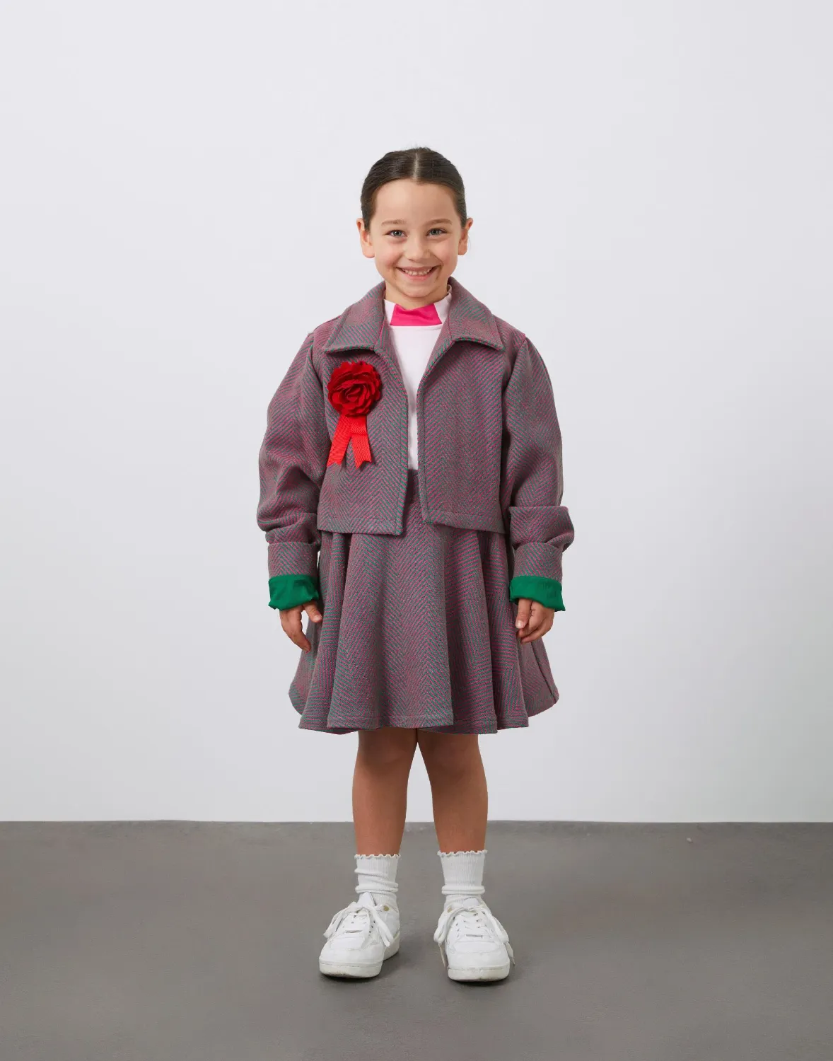 Kız Çocuk Çiçek Detaylı Kısa Ceket