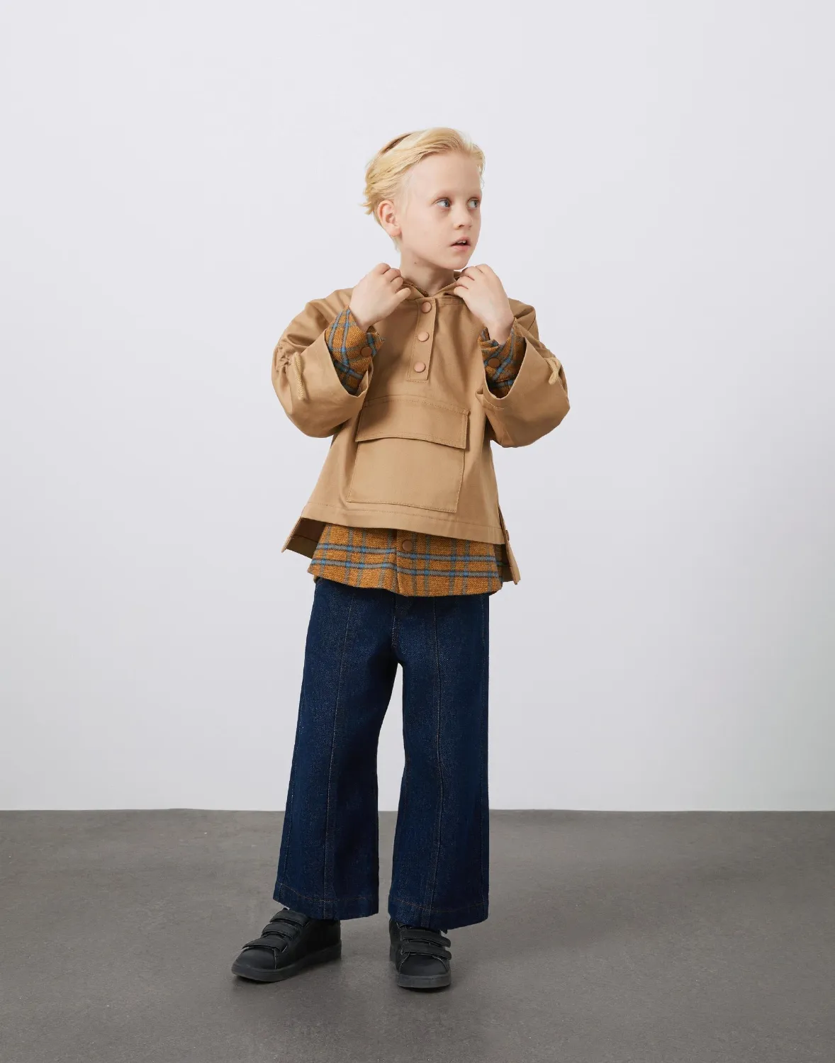 Kolları Büzgü Detaylı Kahverengi Unisex Ceket