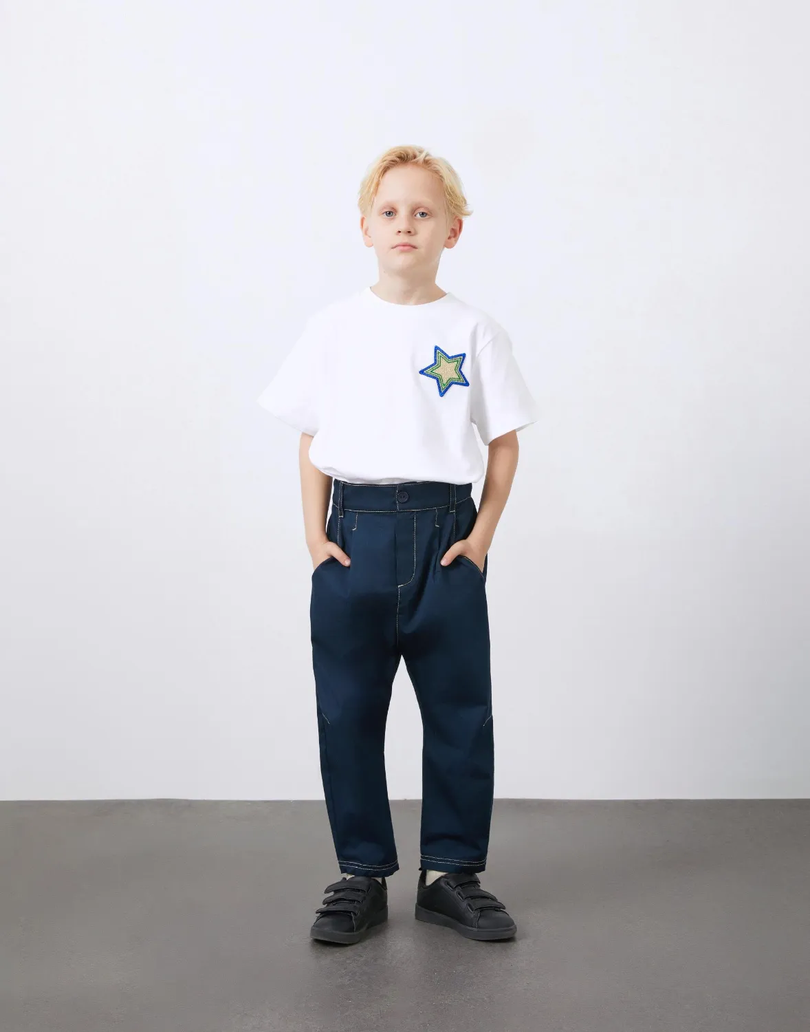 Kontrast Dikiş Detaylı Beli Lastikli Lacivert Erkek Çocuk Pantolon