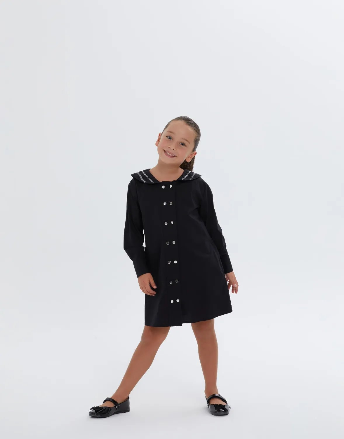 Önlük Yaka Uzun Kullu Düğme Detaylı Kısa Kız Çocuk Elbise