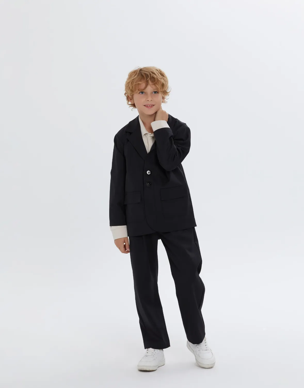 V Yakalı Düğme Kapamalı Uzun Kollu Astarlı Siyah Erkek Çocuk Ceket