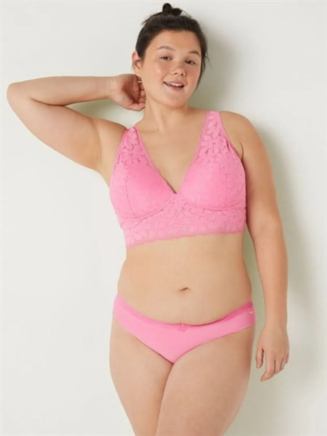 Dantelli Hafif Destekli Dekolteli Bralet