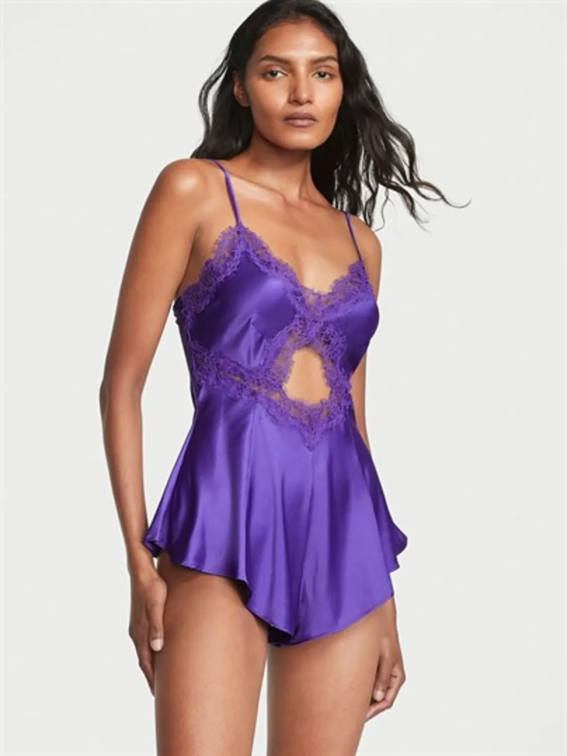 Saten Dantelli Tulum