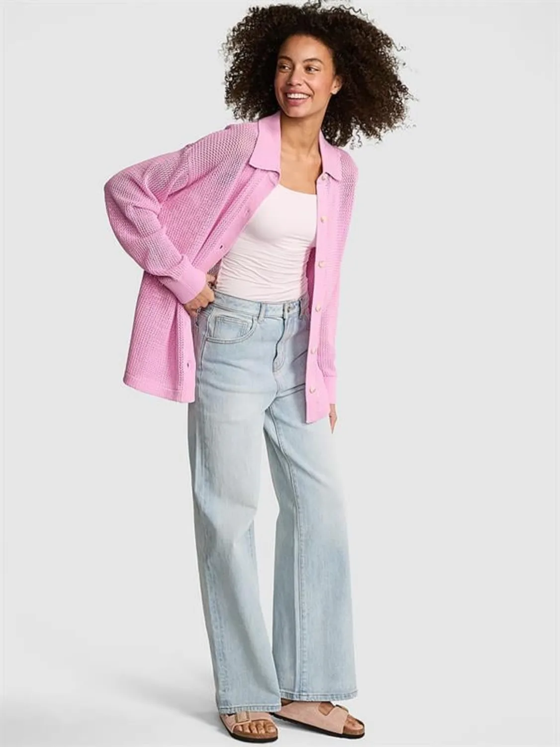 Tığ İşi Düğmeli Hırka