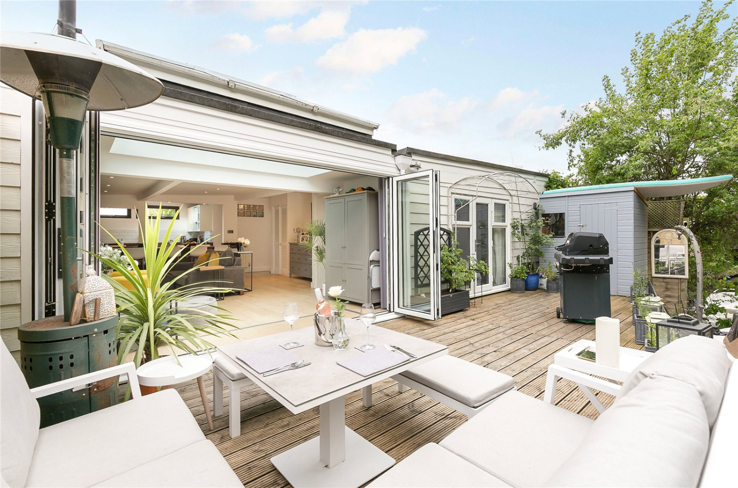 Trowlock Island, Teddington 3 bedroom house