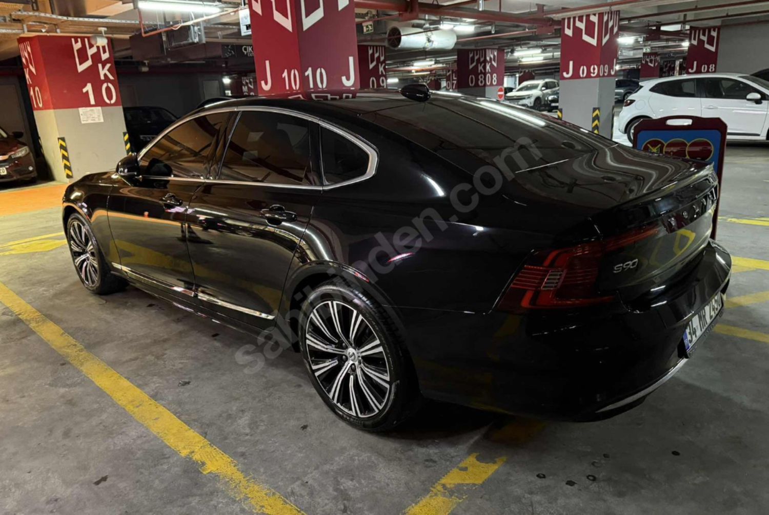 First owner, serviced, clean S90