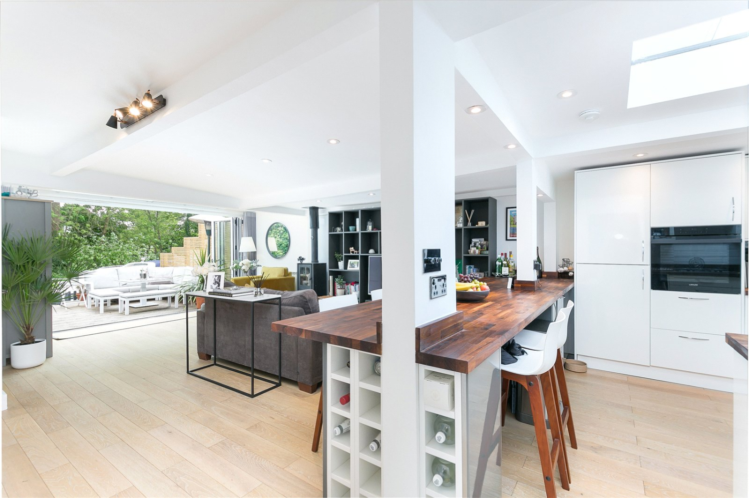 Trowlock Island, Teddington 3 bedroom house