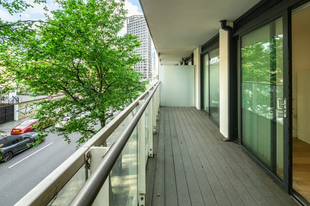 1 bed flat for sale