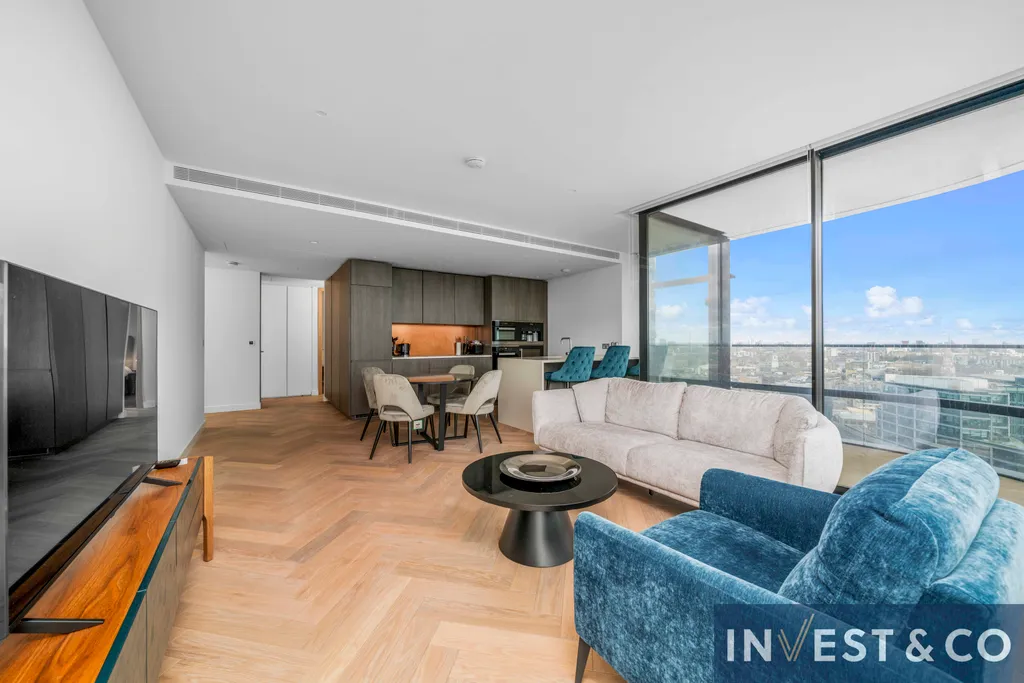 2 bed flat for sale