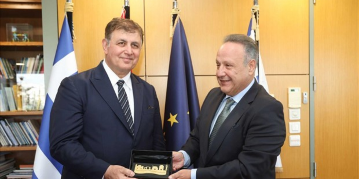 “İzmir ile Selanik arasında deniz ve hava ulaşımı için çalışacağız”