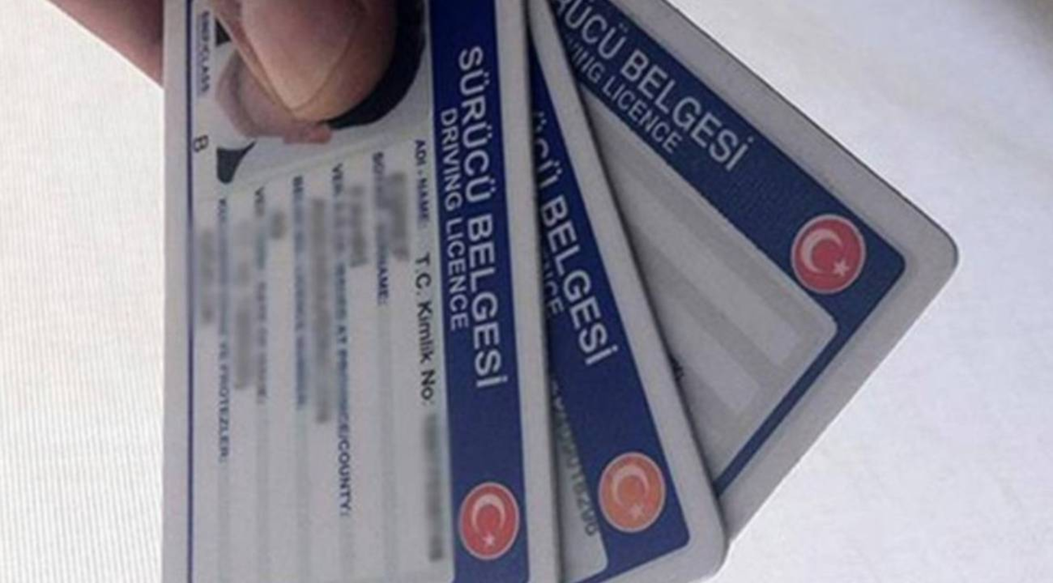 Ehliyet yenileme süresi son kez uzatıldı