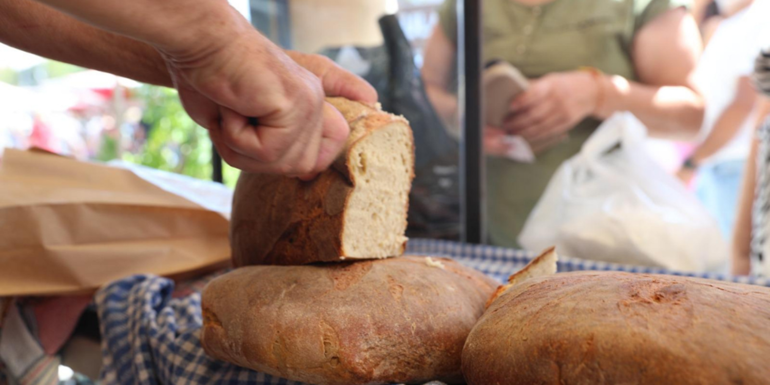 Seferihisar’da Ata Ekmeği ve Armola Pazarı coşkusu