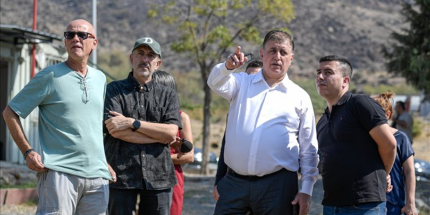 Başkan Tugay yangın bölgesinde iyileştirme çalışmalarını başlattı