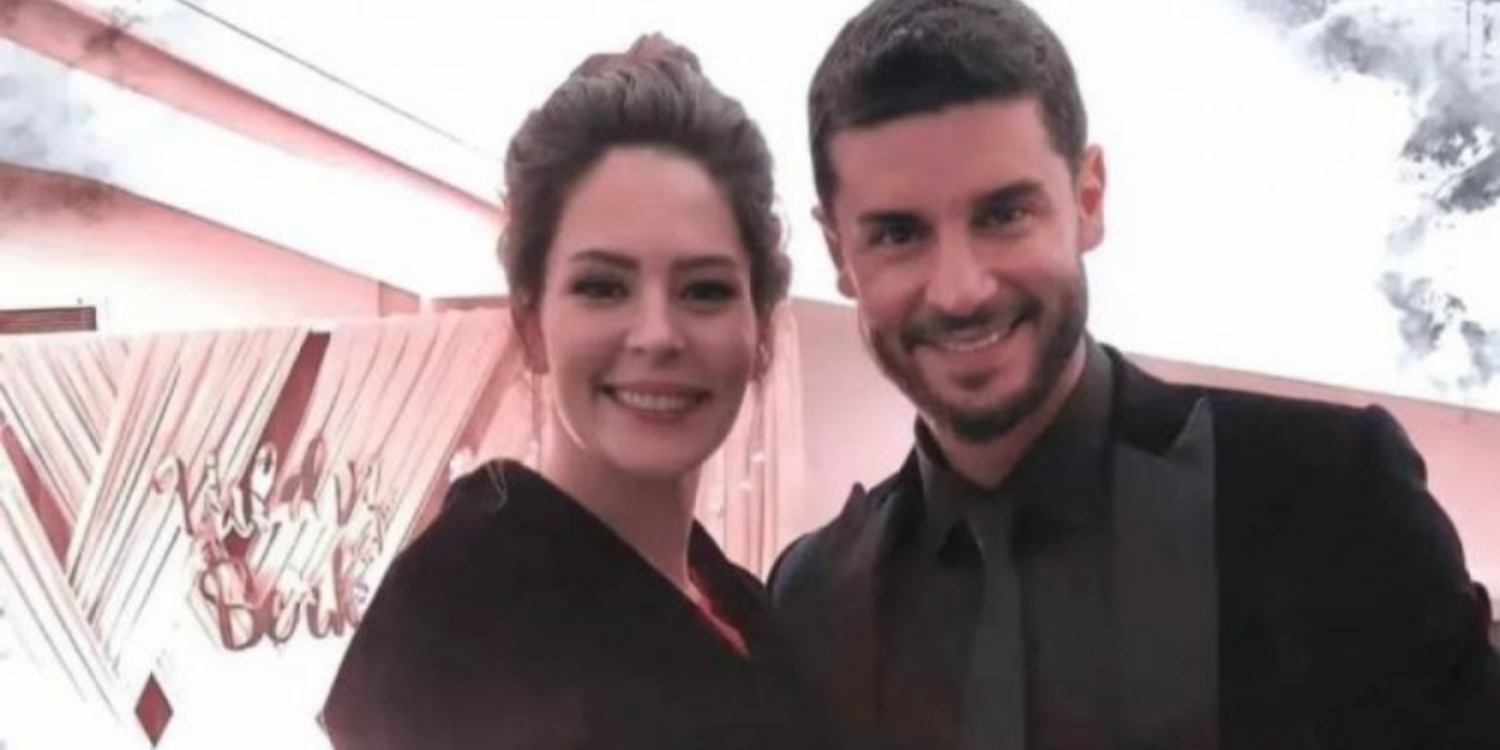 Ünlü çift bebeklerini kucağına aldı