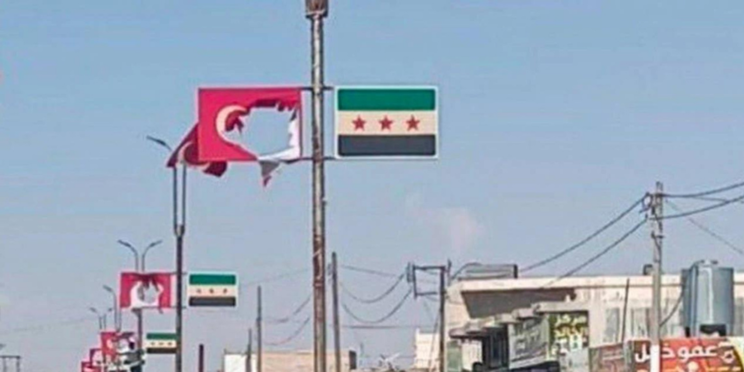 Fırat Kalkanı bölgesinde TIR'lara saldırıldı, bayraklar parçalandı