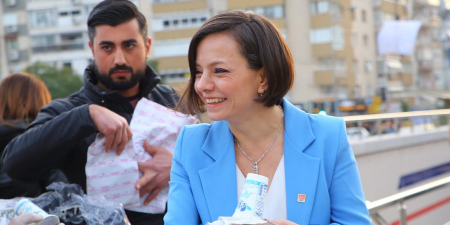 Karabağlar’da dayanışma büyük, herkes omuz omuza