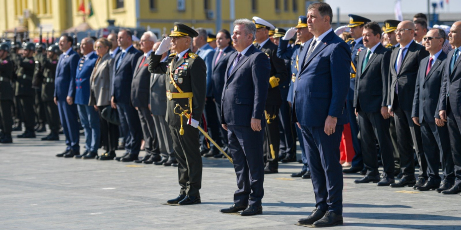 İzmir’de Cumhuriyet Bayramı törenleri başladı