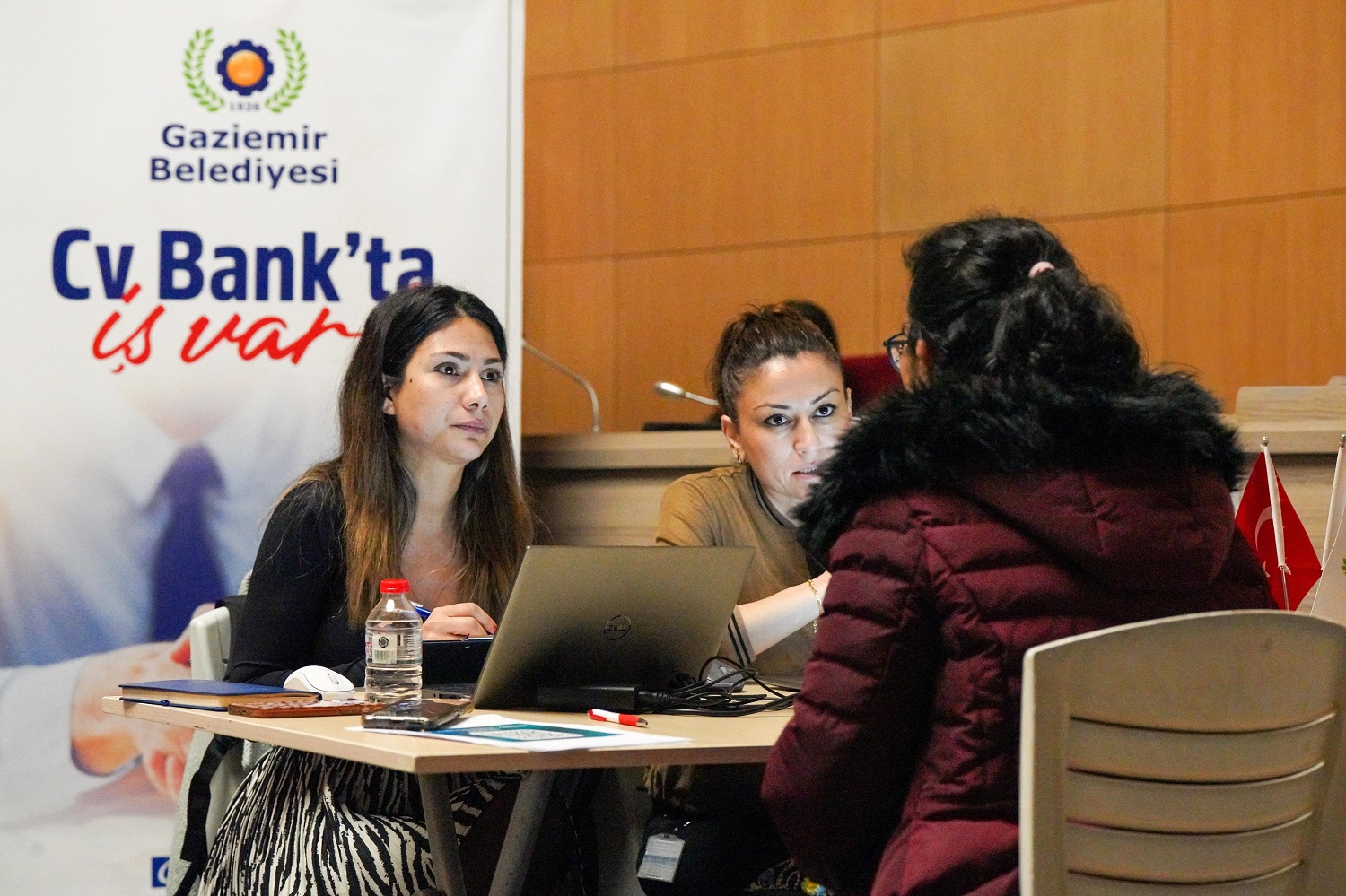 CV Bank, altı ayda 500 kişiyi iş sahibi yaptı