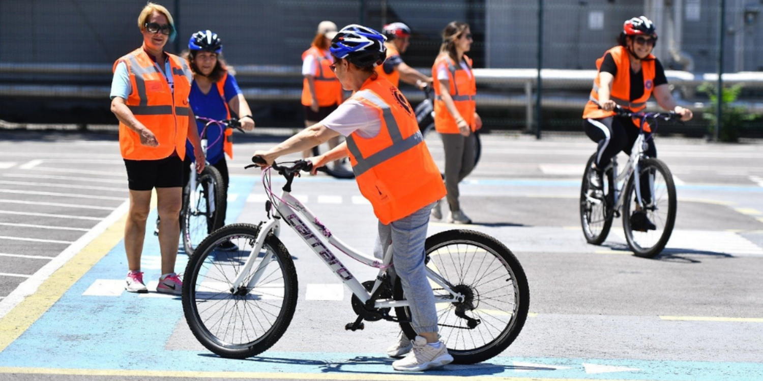 Kadınlar, özgürlüğe pedal çeviriyor