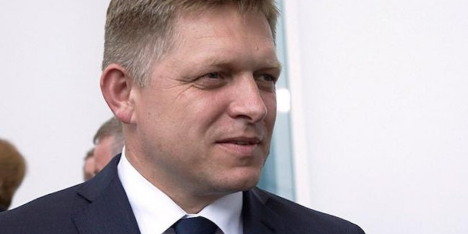 Saldırıya uğrayan Robert Fico görevine döndü