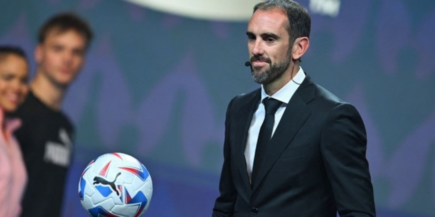 Ünlü futbolcu futbola geri döndü