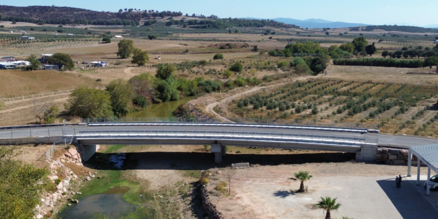 Dirençli Kent’in köprüleri kuruldu