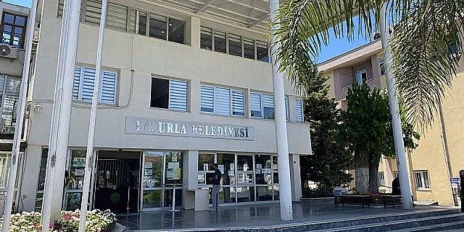 Bir belediye daha borçlarını ilan etti