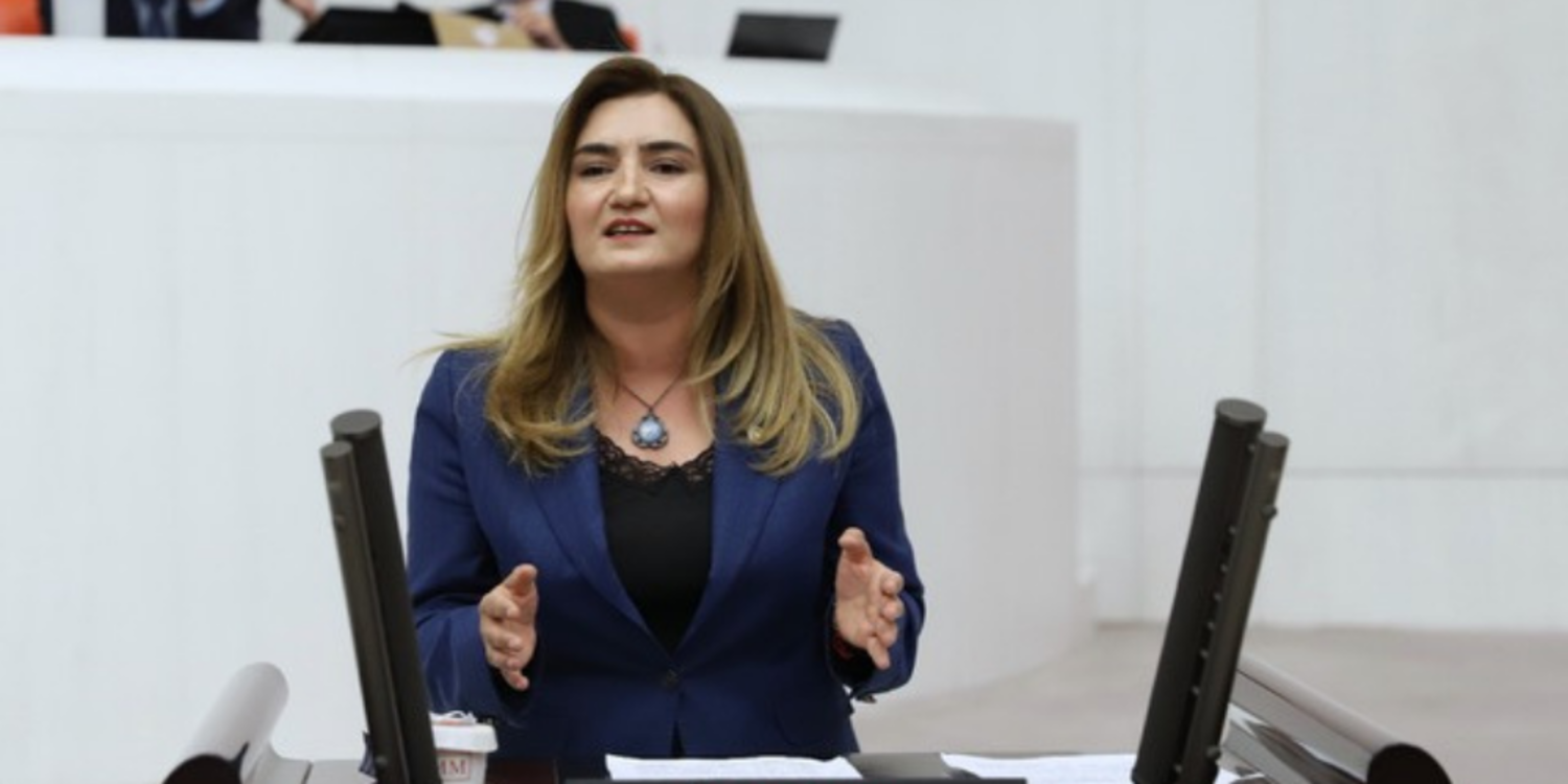 “13 yaşındaki kız çocuğunun ideallerinden korkuyorlar”