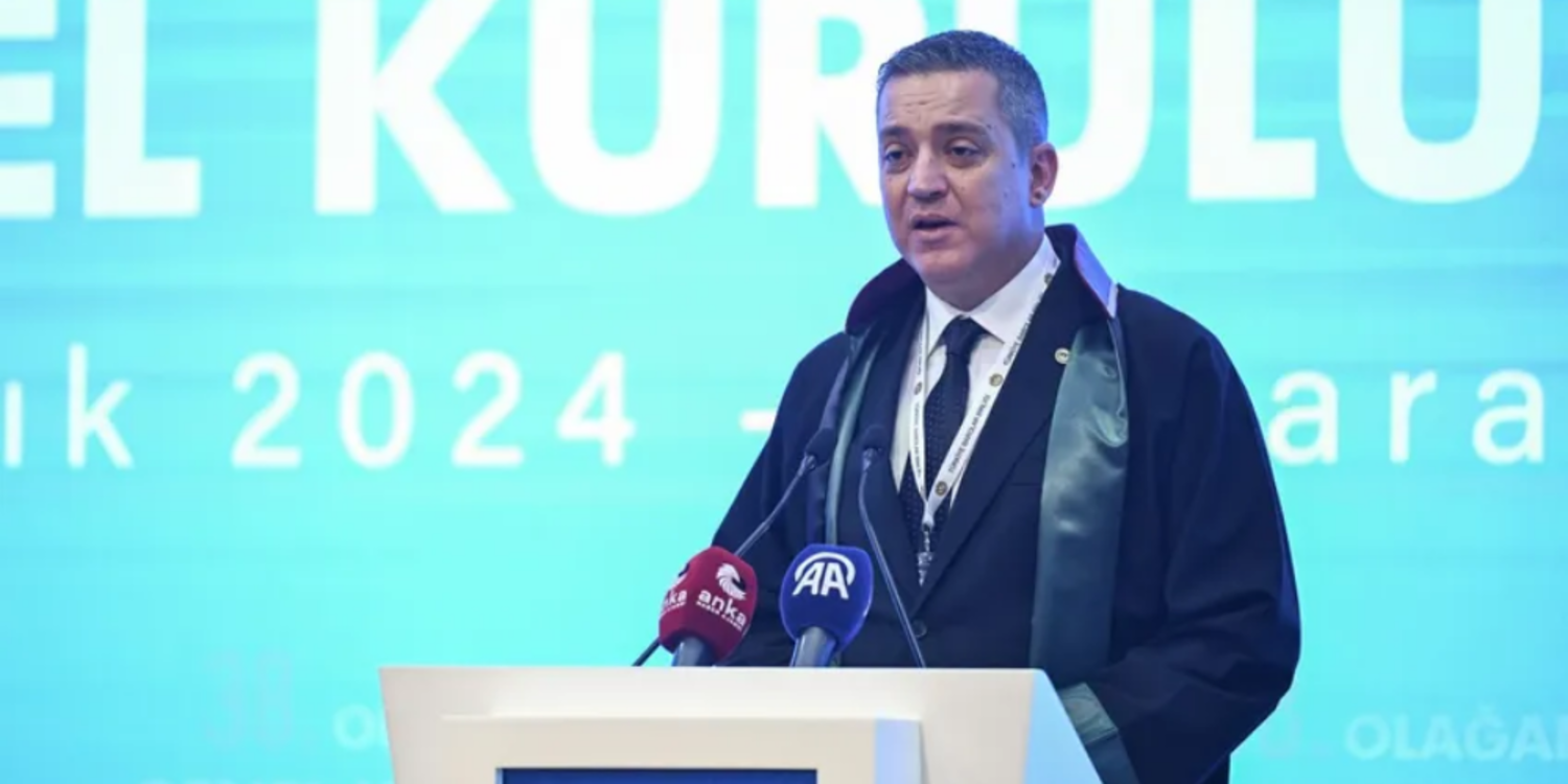 Türkiye Barolar Birliği Başkanlığı'na yeniden Erinç Sağkan seçildi