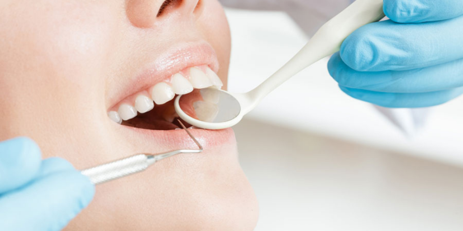 Diş estetiği ile daha genç bir görünüm