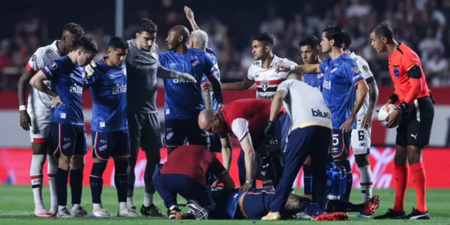 Maçta rahatsızlanan futbolcu hayatını kaybetti