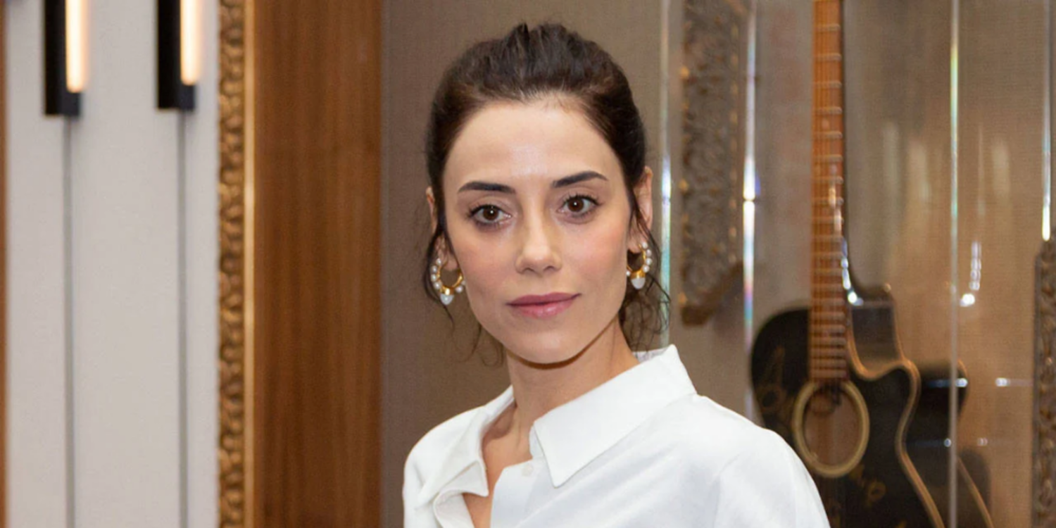 Cansu Dere yeni dizisi için anlaştı