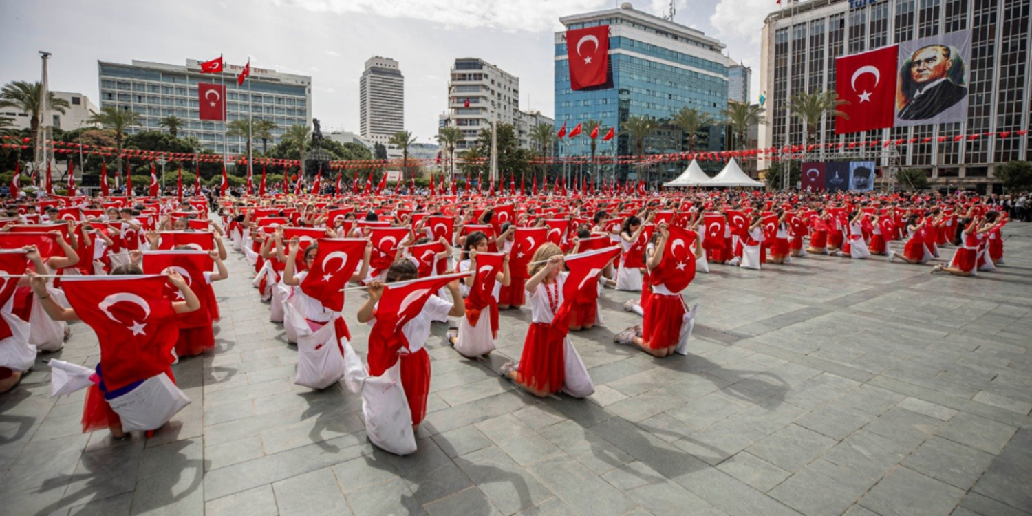 İzmir’de 23 Nisan coşkusu kentin dört bir yanını saracak