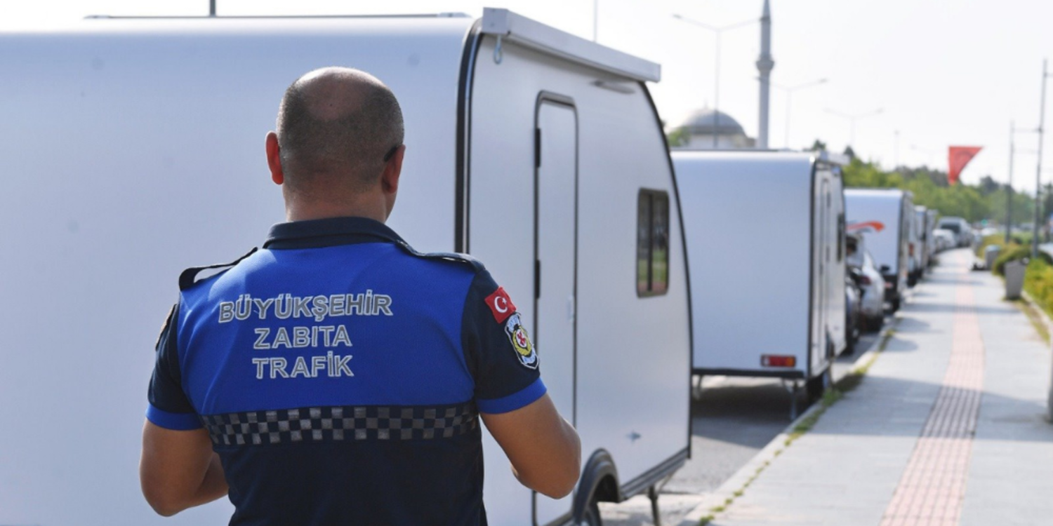 İzmir Büyükşehir Belediyesi'nden karavan işgaline önlem